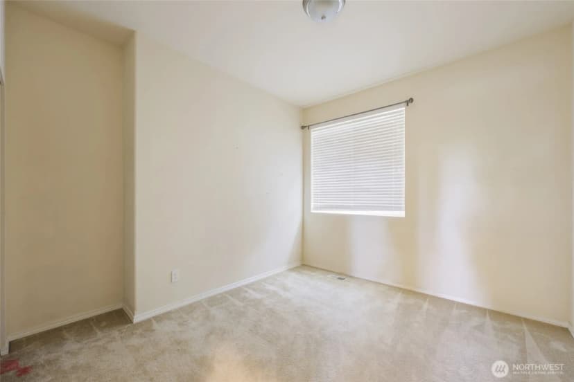 Property photo for 9212 Campus Glen Drive Ne, Lacey photo 18