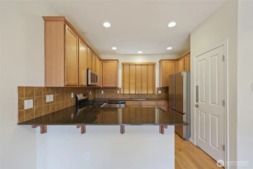 Property photo for 9212 Campus Glen Drive Ne, Lacey photo 10