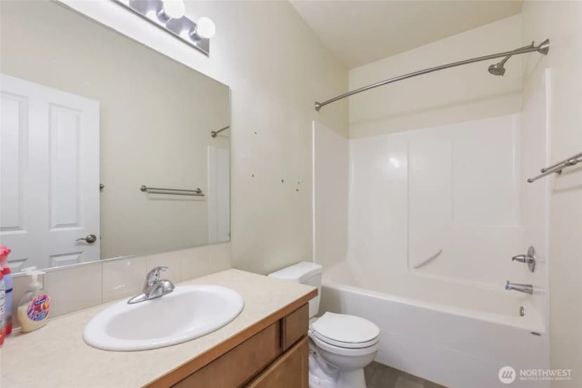 Property photo for 9212 Campus Glen Drive Ne, Lacey photo 24