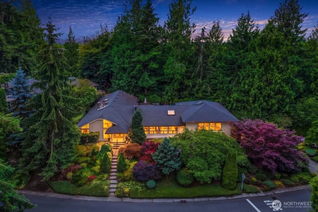 Property photo for 2725 Sahalee Drive W, Sammamish