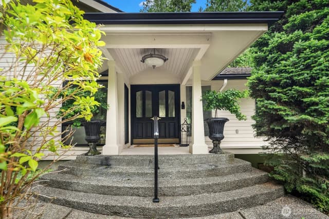 Property photo for 2725 Sahalee Drive W, Sammamish photo 2