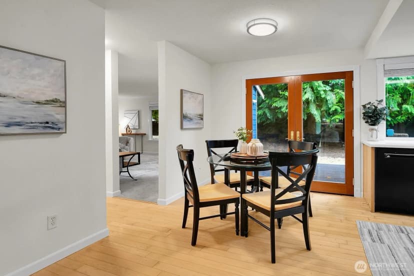 Property photo for 1425 172nd Place Ne, Bellevue photo 6