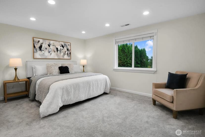 Property photo for 1425 172nd Place Ne, Bellevue photo 15