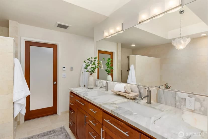 Property photo for 10017 Edgecombe Place Ne, Bainbridge Island photo 25