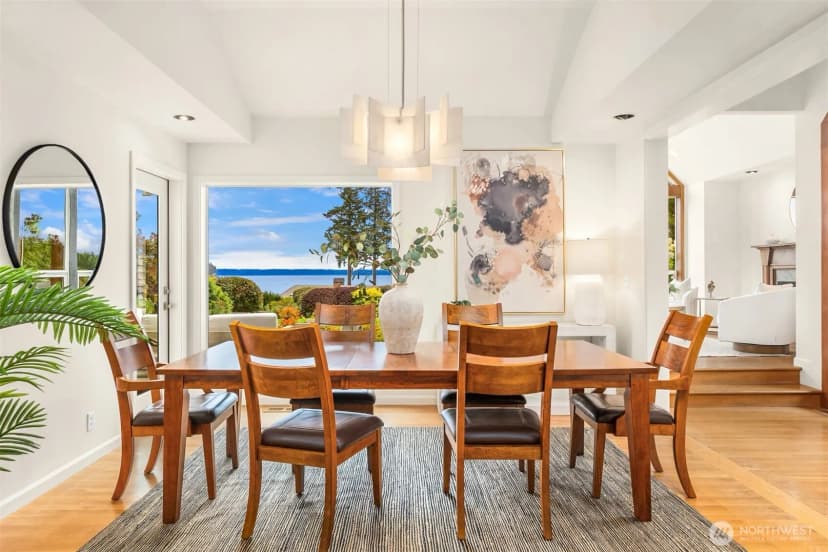 Property photo for 10017 Edgecombe Place Ne, Bainbridge Island photo 11