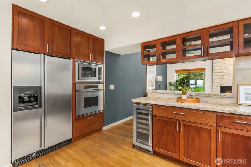 Property photo for 10017 Edgecombe Place Ne, Bainbridge Island photo 14