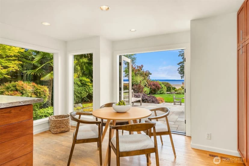 Property photo for 10017 Edgecombe Place Ne, Bainbridge Island photo 16