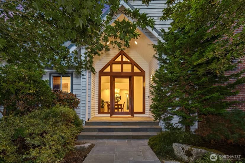 Property photo for 10017 Edgecombe Place Ne, Bainbridge Island photo 37