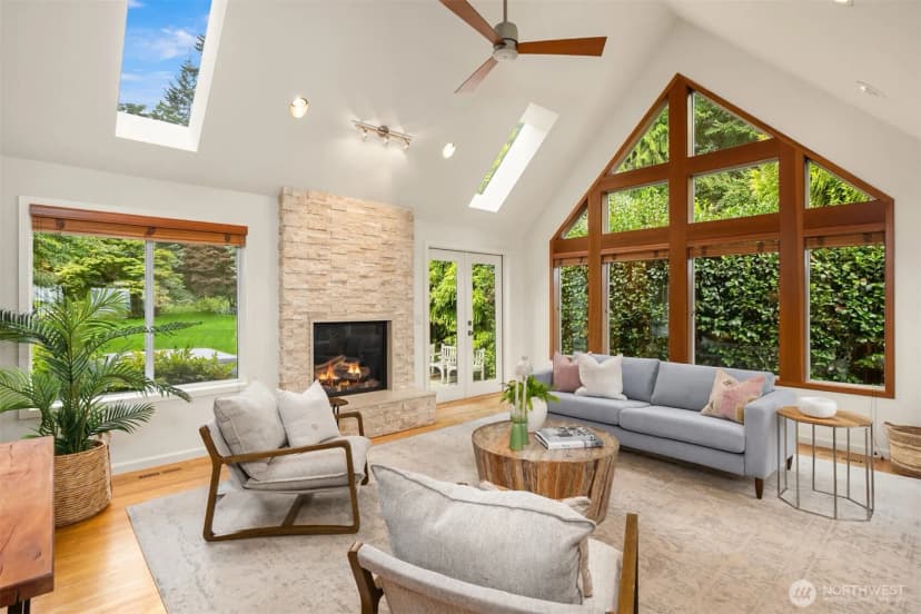 Property photo for 10017 Edgecombe Place Ne, Bainbridge Island photo 19