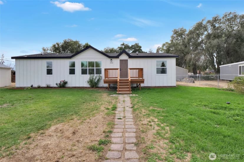 Property photo for 19120 Franklin Street Nw, Soap Lake photo 6