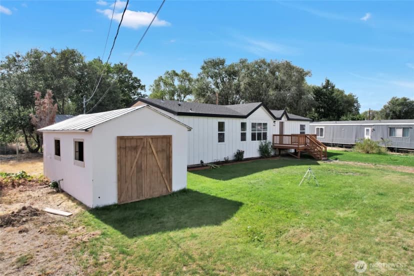 Property photo for 19120 Franklin Street Nw, Soap Lake photo 3