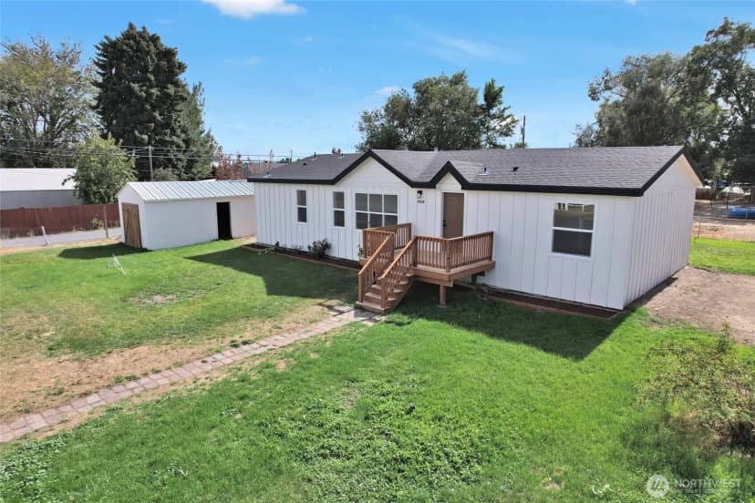 Property photo for 19120 Franklin Street Nw, Soap Lake photo 2