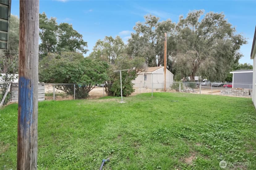Property photo for 19120 Franklin Street Nw, Soap Lake photo 36