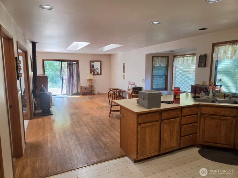 Property photo for 15120 30th Avenue Ct E, Tacoma photo 11