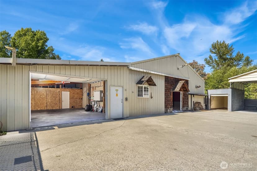 Property photo for 18333 Burn Road, Arlington photo 10