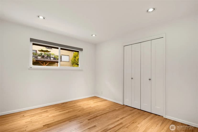 Property photo for 1309 35th Avenue S, Seattle photo 15