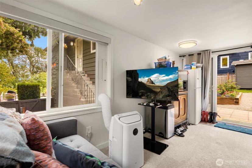 Property photo for 1309 35th Avenue S, Seattle photo 33