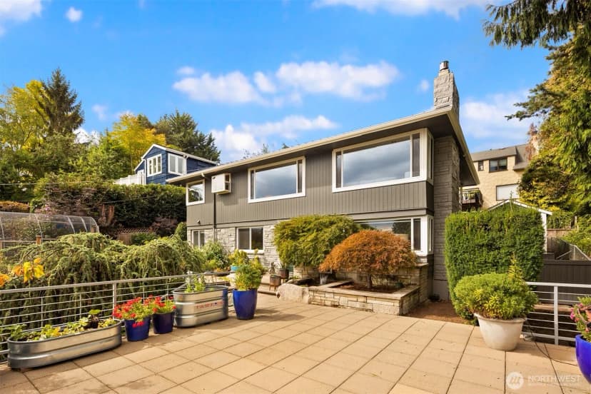 Property photo for 1309 35th Avenue S, Seattle photo 29