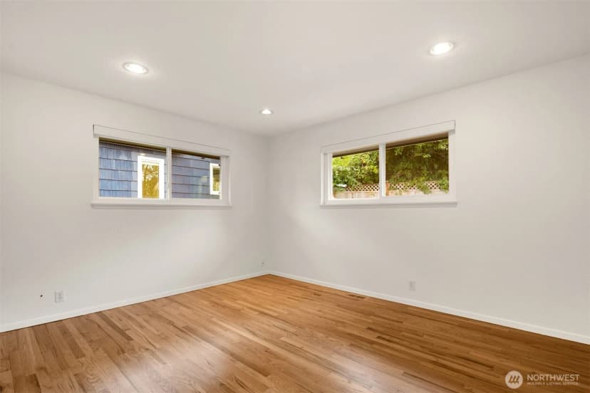 Property photo for 1309 35th Avenue S, Seattle photo 16