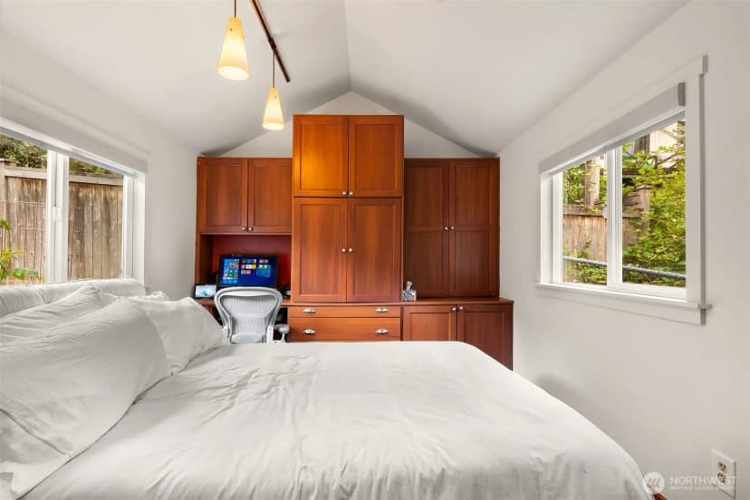 Property photo for 1309 35th Avenue S, Seattle photo 34
