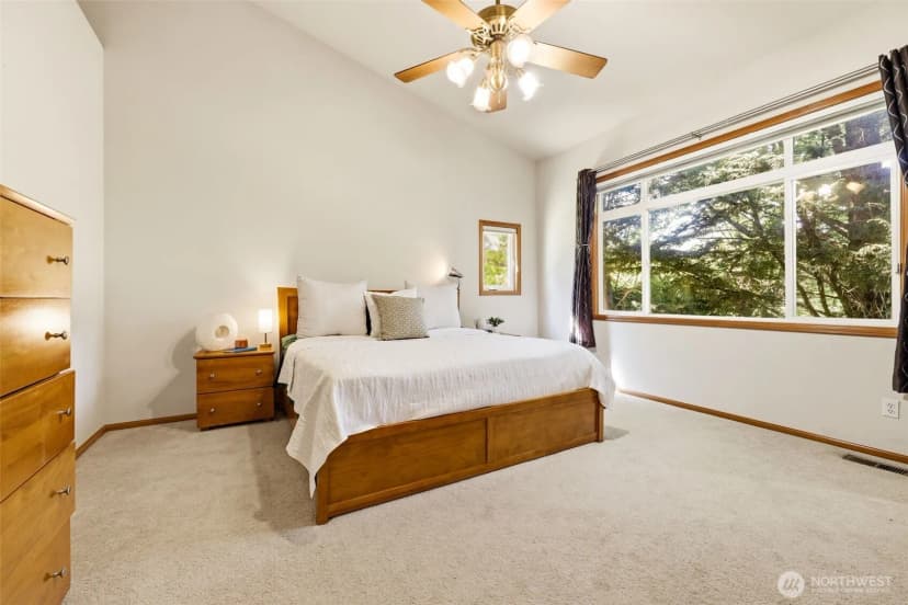 Property photo for 11033 169th Place Ne, Redmond photo 16