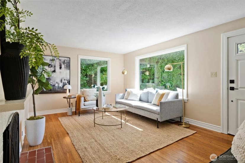 Property photo for 320 Ne 156th Street, Shoreline photo 3