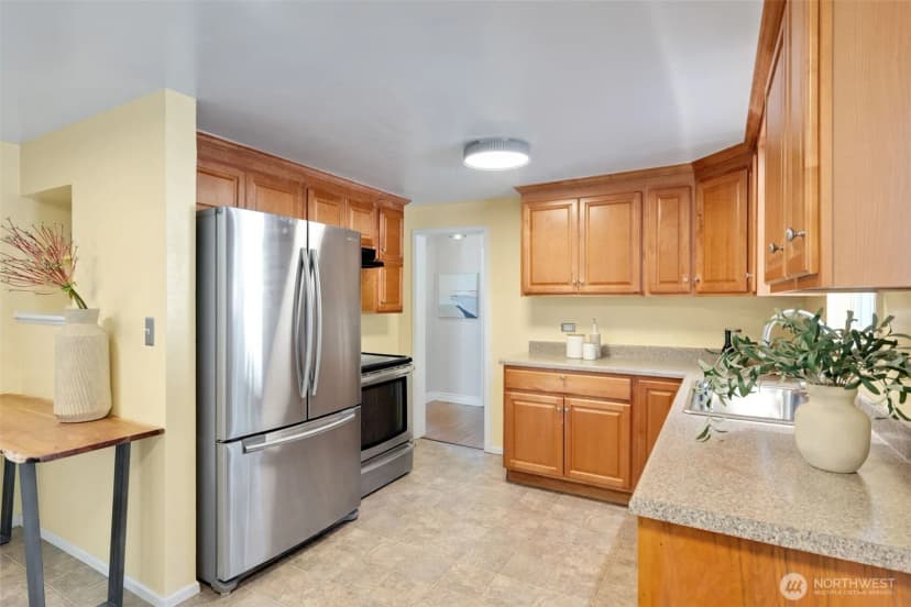 Property photo for 320 Ne 156th Street, Shoreline photo 8