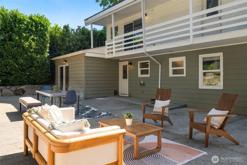 Property photo for 320 Ne 156th Street, Shoreline photo 25