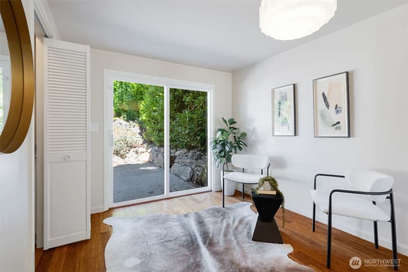 Property photo for 320 Ne 156th Street, Shoreline photo 11