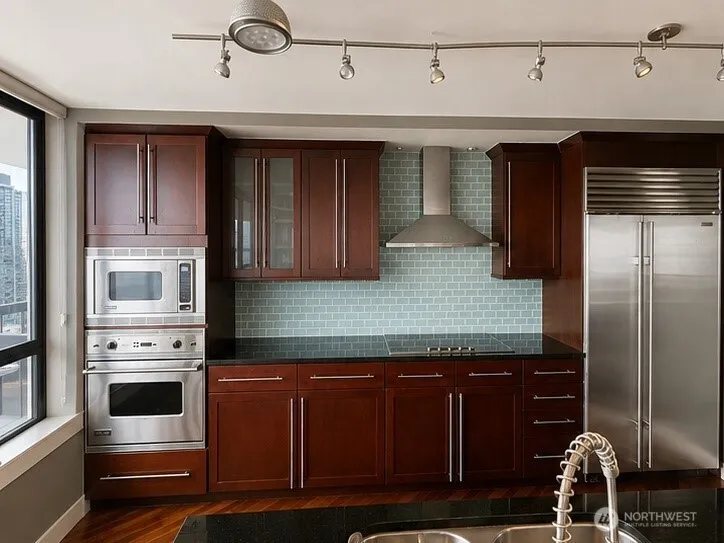 Property photo for 2201 3rd Avenue #2504, Seattle photo 12