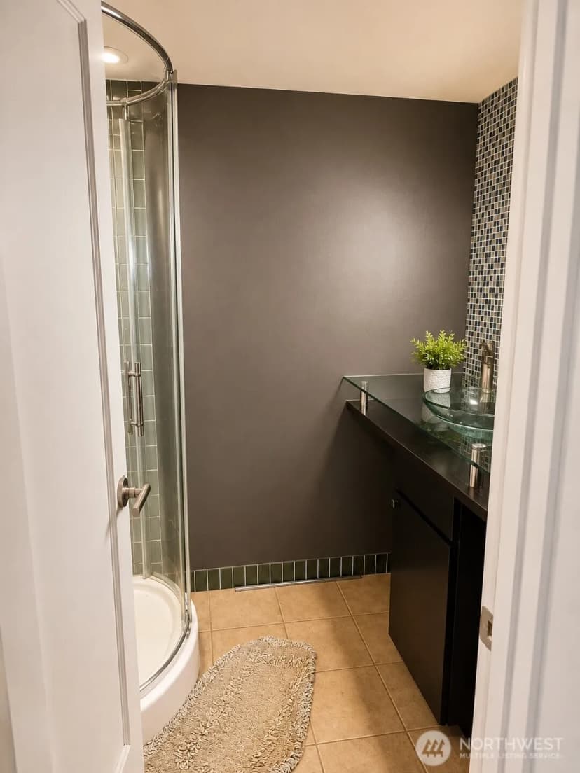Property photo for 2201 3rd Avenue #2504, Seattle photo 17