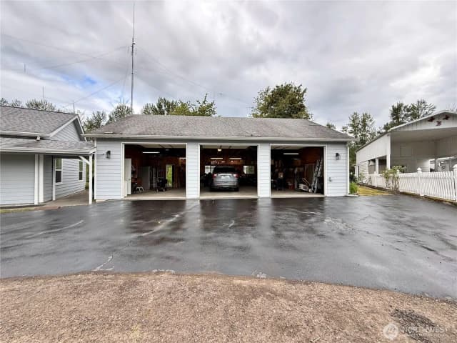 Property photo for 135 River Way, Morton photo 5