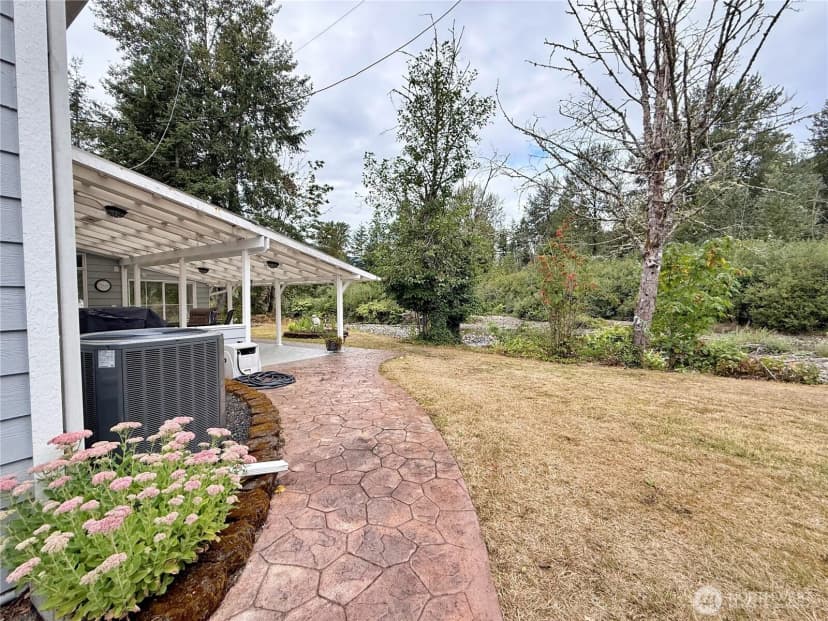 Property photo for 135 River Way, Morton photo 27