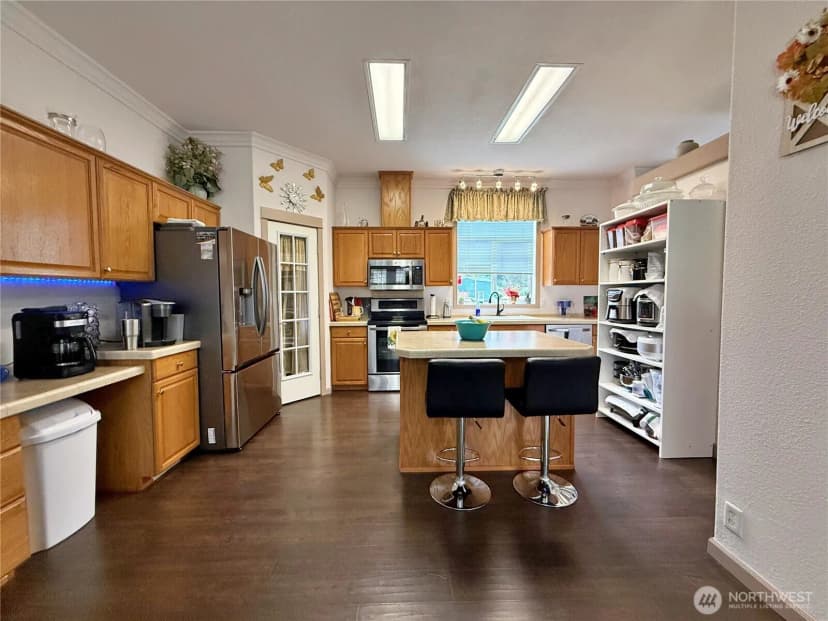 Property photo for 135 River Way, Morton photo 11