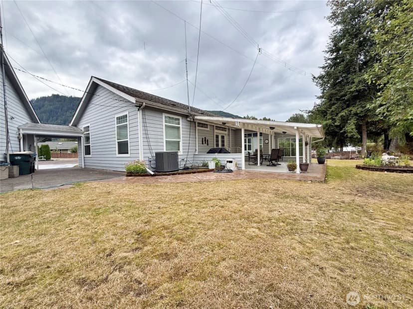 Property photo for 135 River Way, Morton photo 30
