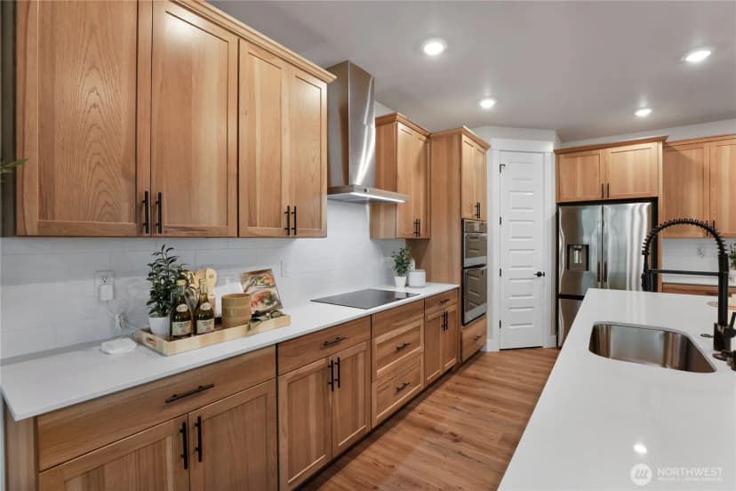 Property photo for 32129 Grand Avenue Se, Black Diamond photo 5