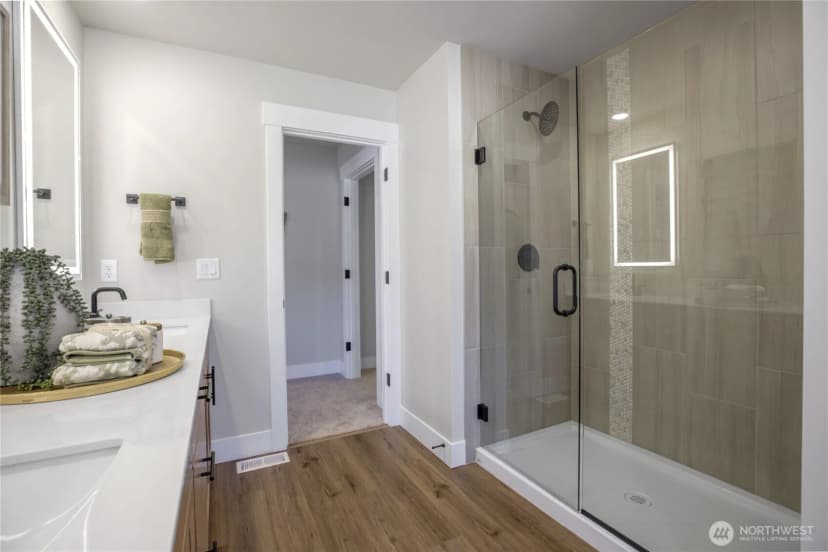 Property photo for 32129 Grand Avenue Se, Black Diamond photo 25