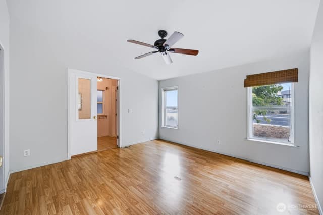 Property photo for 34 N Ginkgo Street, Ephrata photo 3