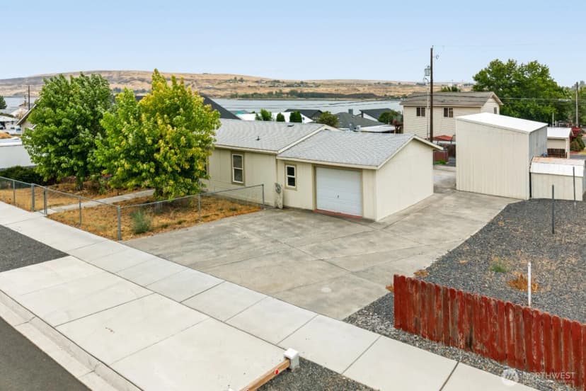 Property photo for 34 N Ginkgo Street, Ephrata photo 34