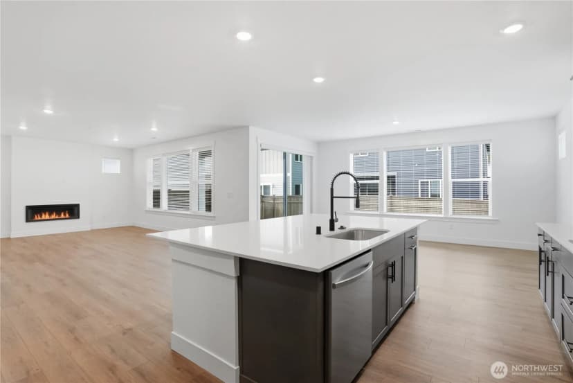 Property photo for 22874 Se Shore Street, Black Diamond photo 6