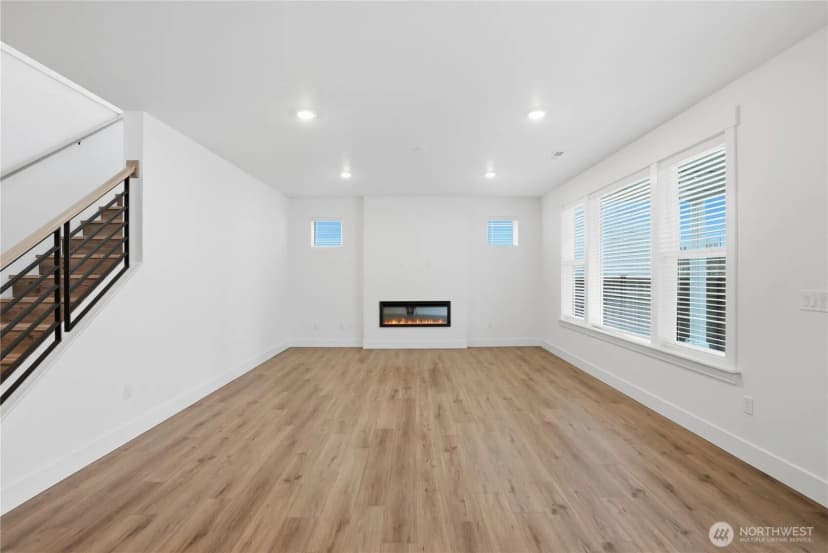 Property photo for 22874 Se Shore Street, Black Diamond photo 9