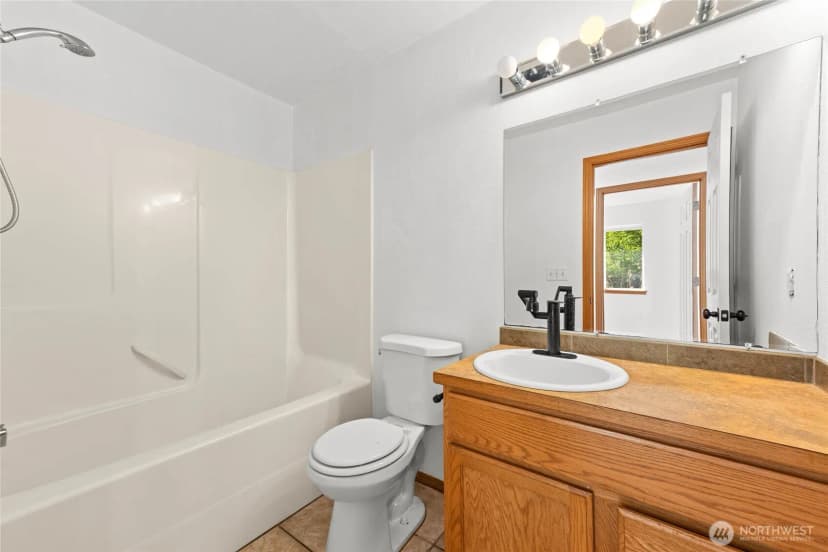 Property photo for 17825 Clear Lake Blvd Se, Yelm photo 13