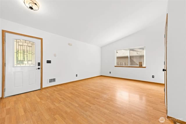 Property photo for 17825 Clear Lake Blvd Se, Yelm photo 5