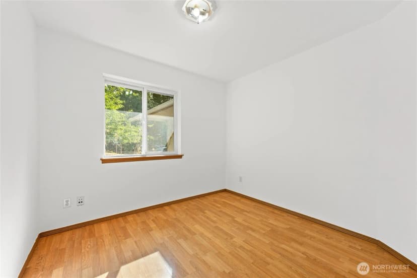 Property photo for 17825 Clear Lake Blvd Se, Yelm photo 11