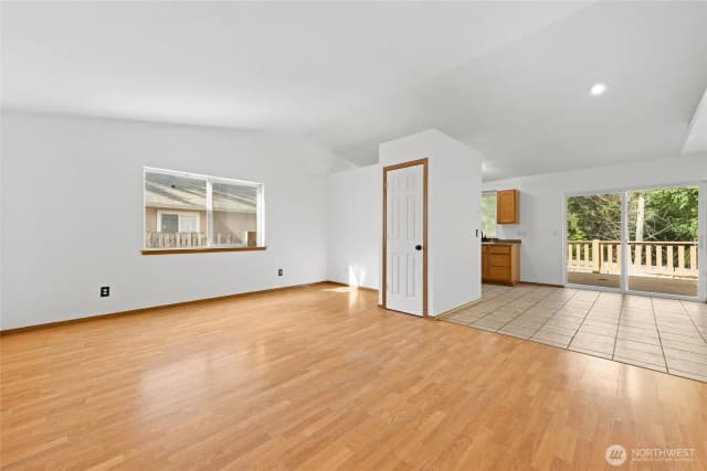 Property photo for 17825 Clear Lake Blvd Se, Yelm photo 3