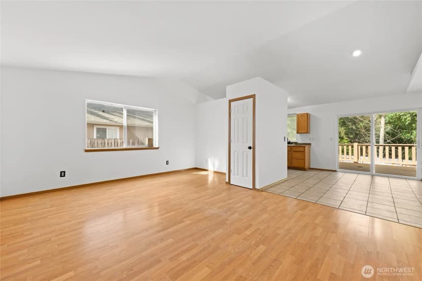 Property photo for 17825 Clear Lake Blvd Se, Yelm photo 3