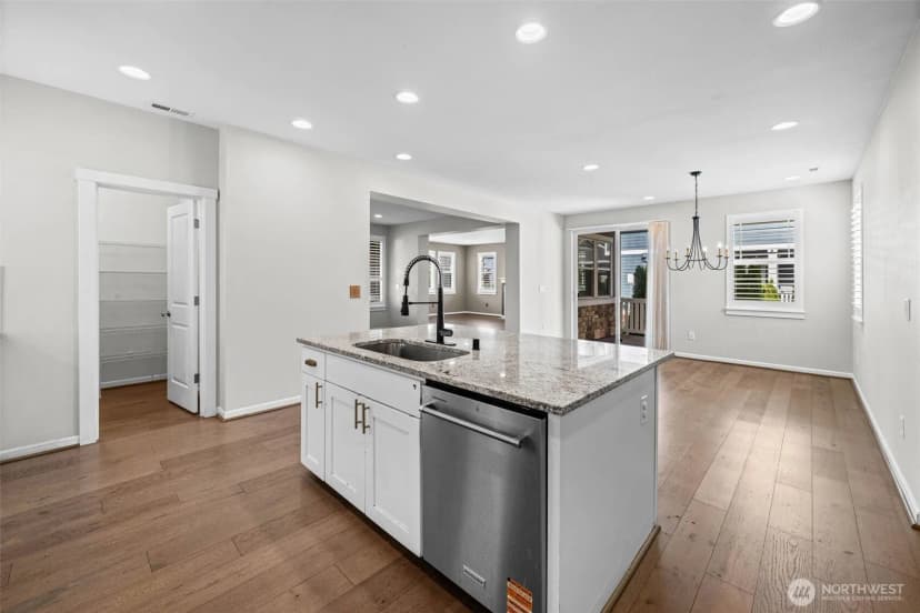 Property photo for 27427 14th Place S, Des Moines photo 12