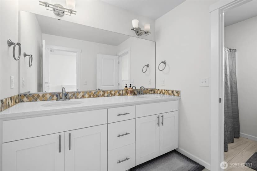 Property photo for 27427 14th Place S, Des Moines photo 25