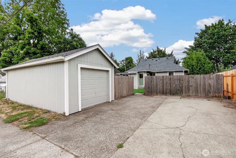 Property photo for 640 17th Avenue, Longview photo 30