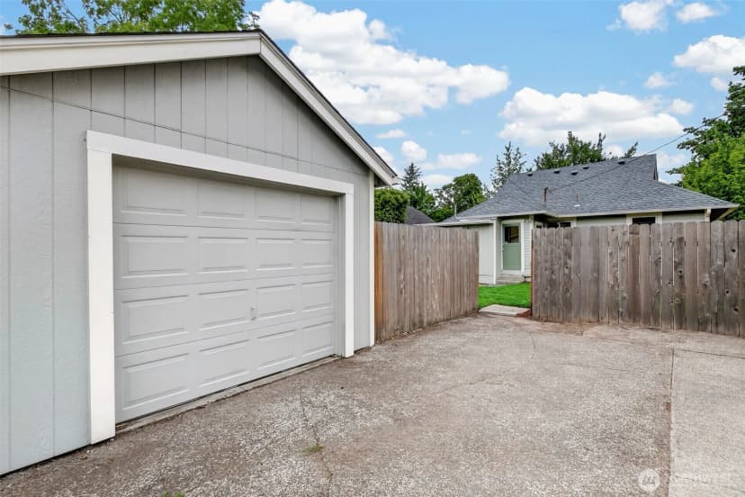 Property photo for 640 17th Avenue, Longview photo 31